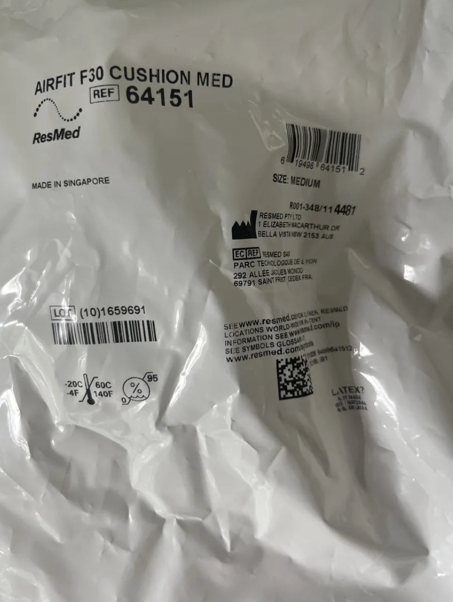 Resmed  F30 Airfit Replacement cushion size medium #64151